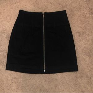 (Size 25) Free People Black Zip Up Skirt